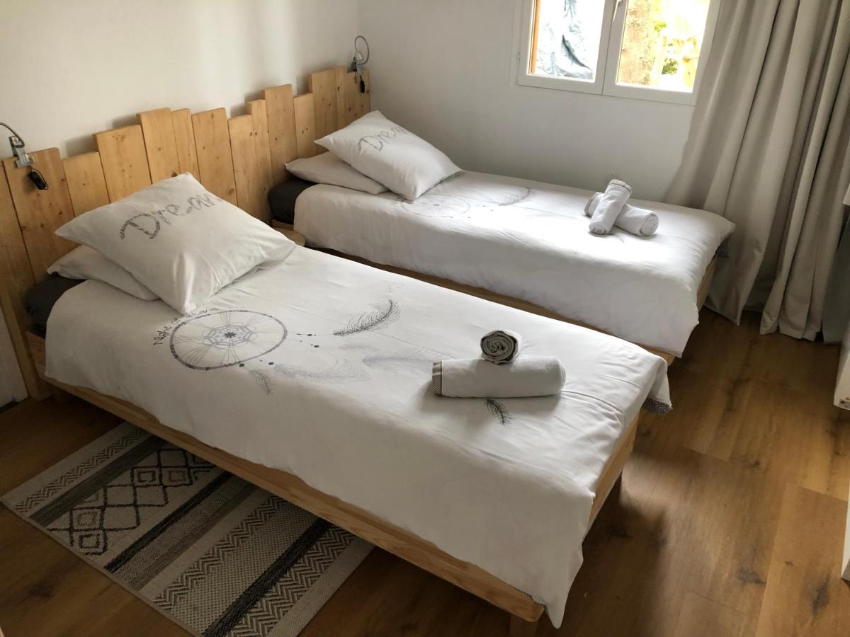 Le Gite Du Frene Poses Exteriör bild